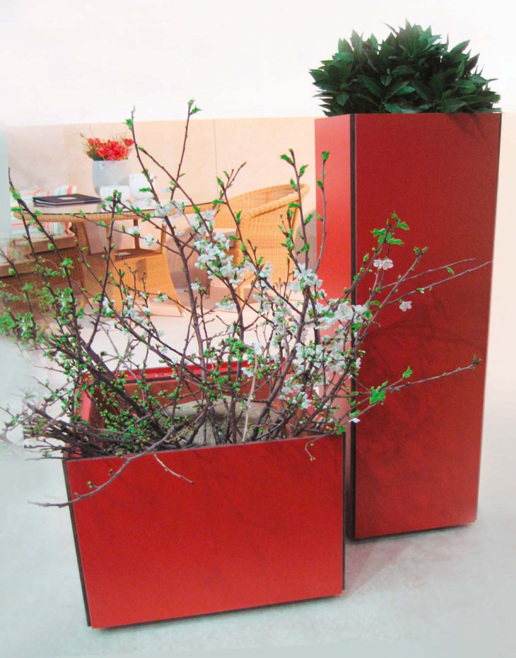 Behälter Kubus 13 Design Pflanzkübel aus wetterfestem HPL nach Maß – exklusiv vom Gartentischer WALLI