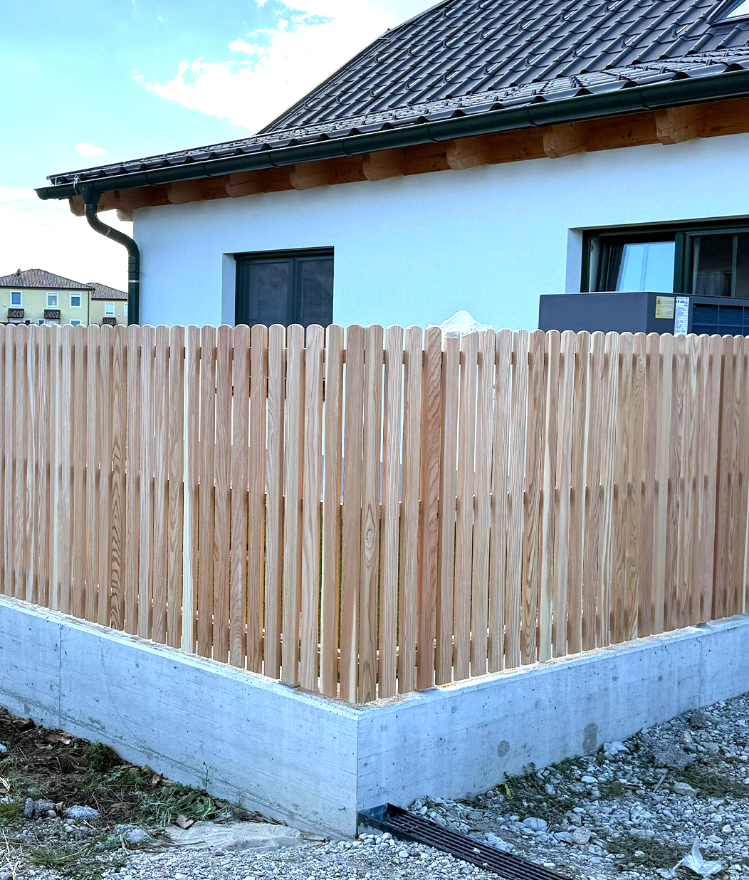 Klare Abgrenzung Sichtschutz aus Holz